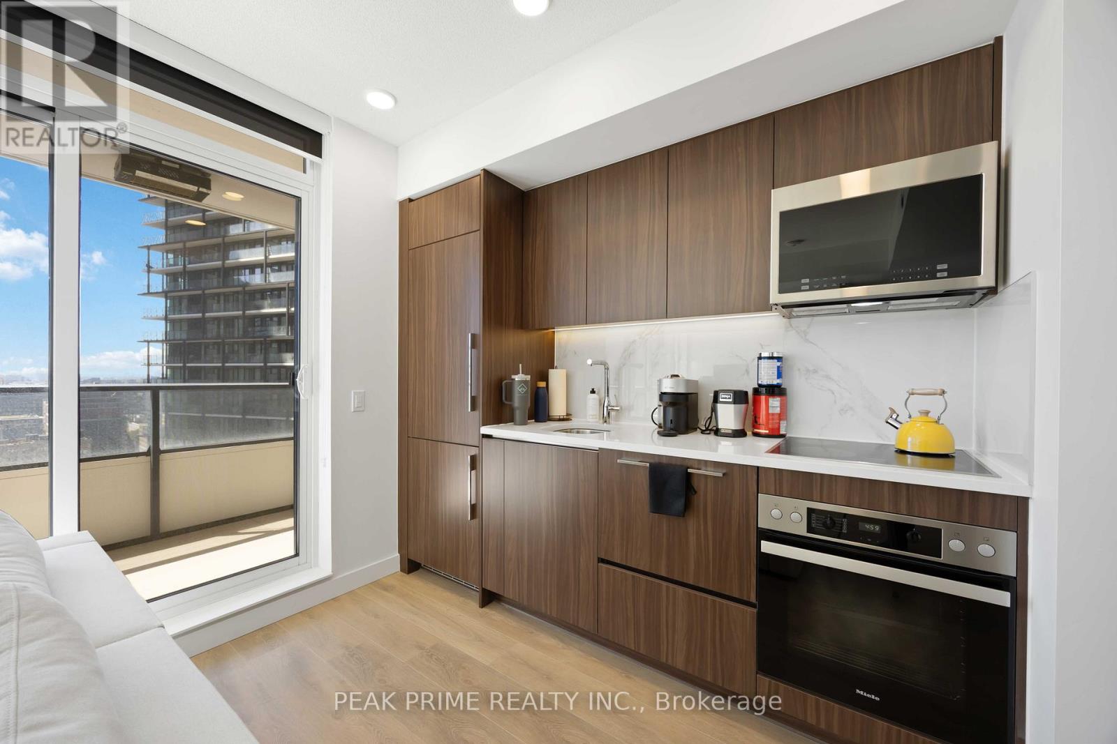 Photo 16 of 2610 38 Widmer Street, Toronto ON