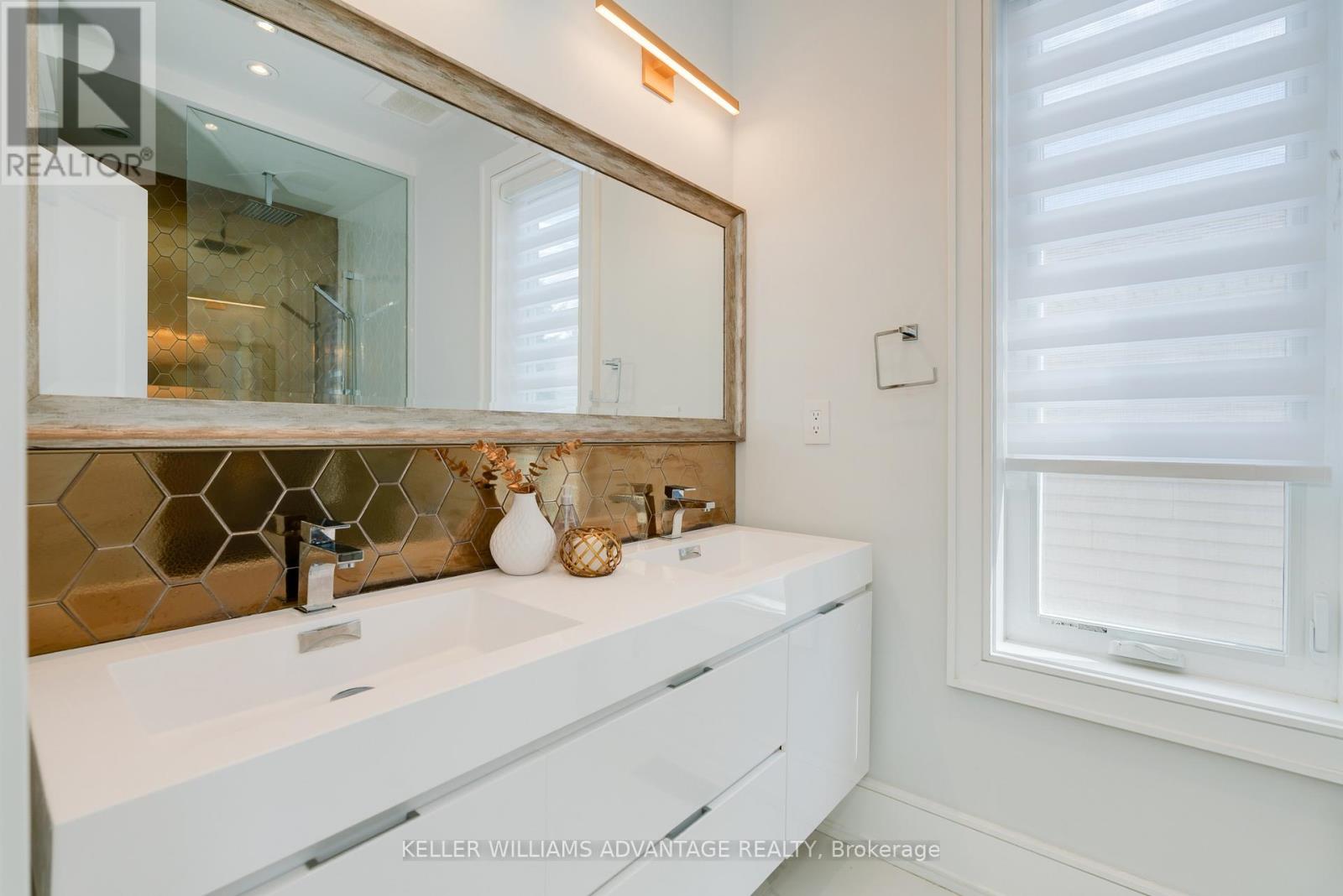 Photo 33 of 18 Mckayfield Road, Toronto ON