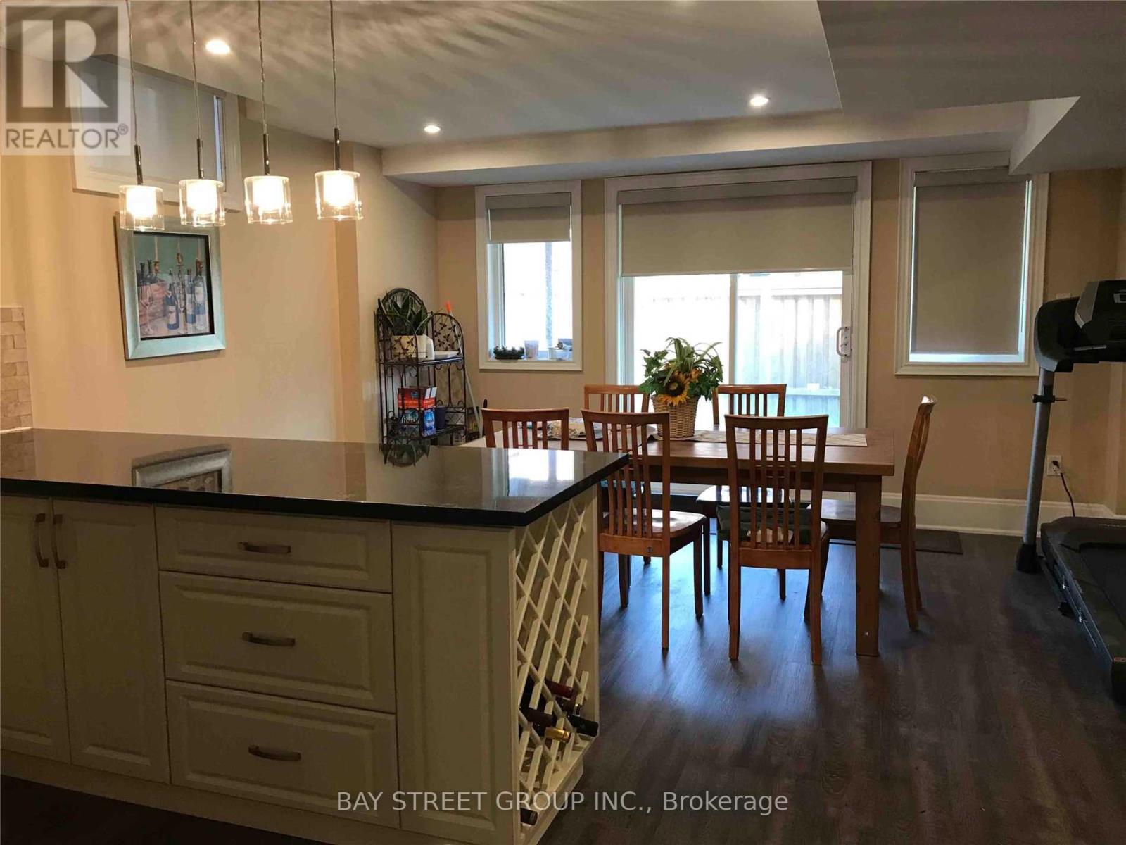 Photo 2 of 109 Hua Du Avenue, Markham ON