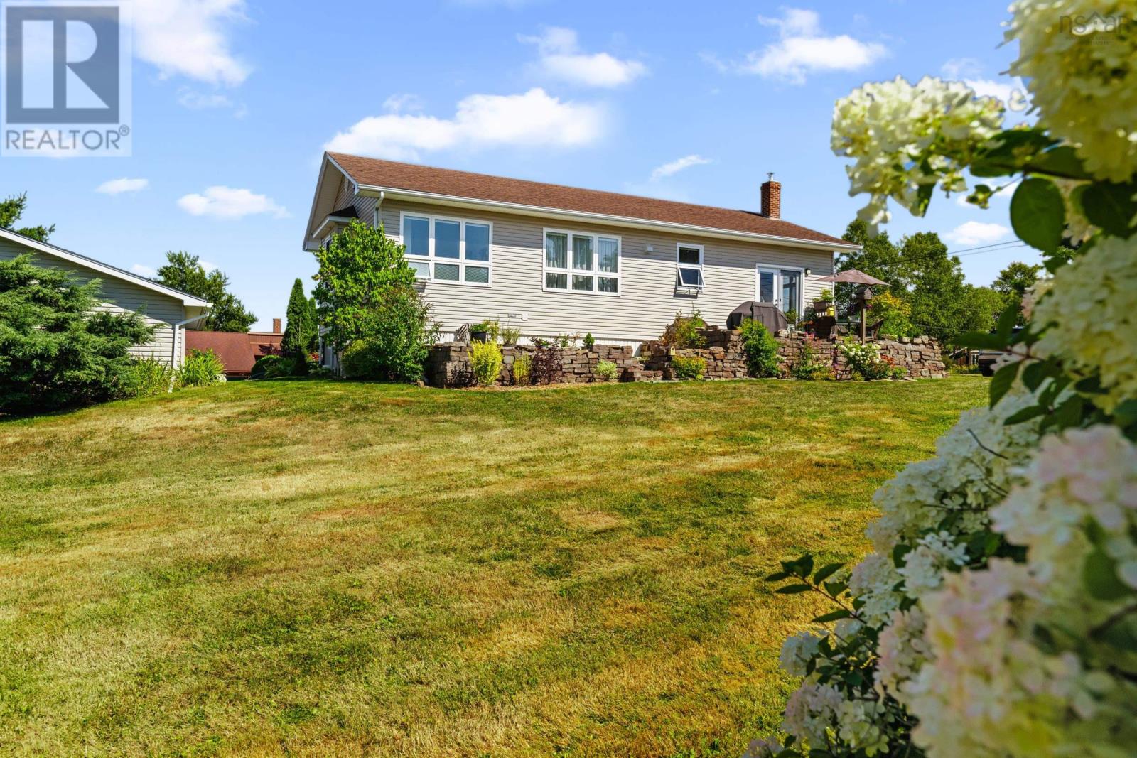 Photo 10 of 22 Beechview Drive, Chester NS