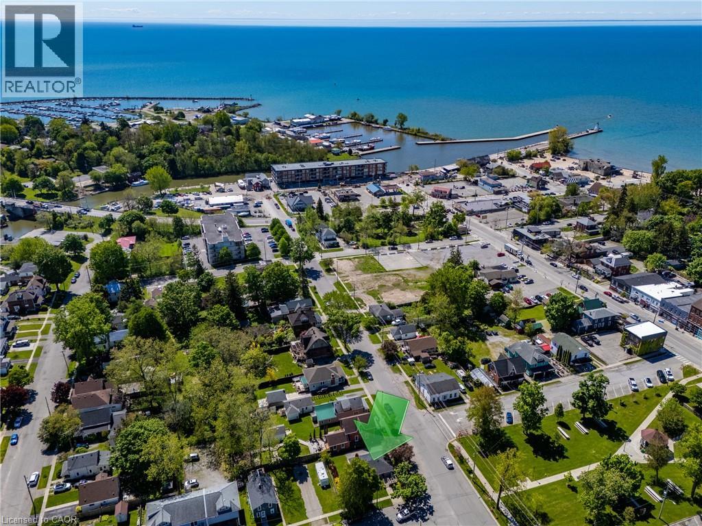 Photo 31 of 100 Market Street E, Port Dover ON