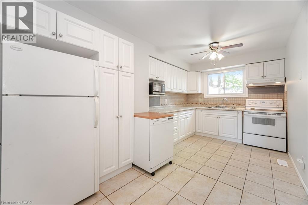 Photo 8 of 281 Bluevale Street N Unit 23, Waterloo ON