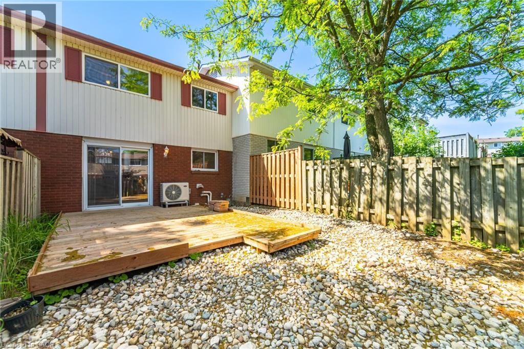 Photo 31 of 281 Bluevale Street N Unit 23, Waterloo ON