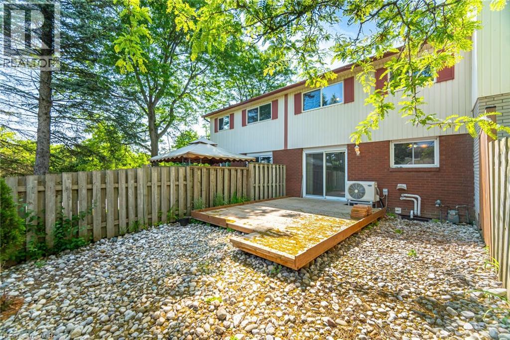 Photo 30 of 281 Bluevale Street N Unit 23, Waterloo ON