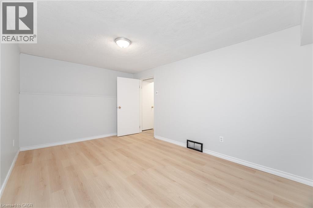 Photo 26 of 281 Bluevale Street N Unit 23, Waterloo ON