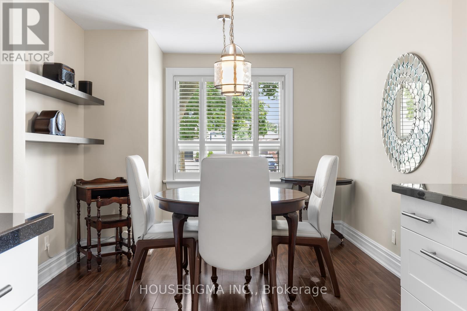 Photo 14 of 129 Edgecroft Road, Toronto ON