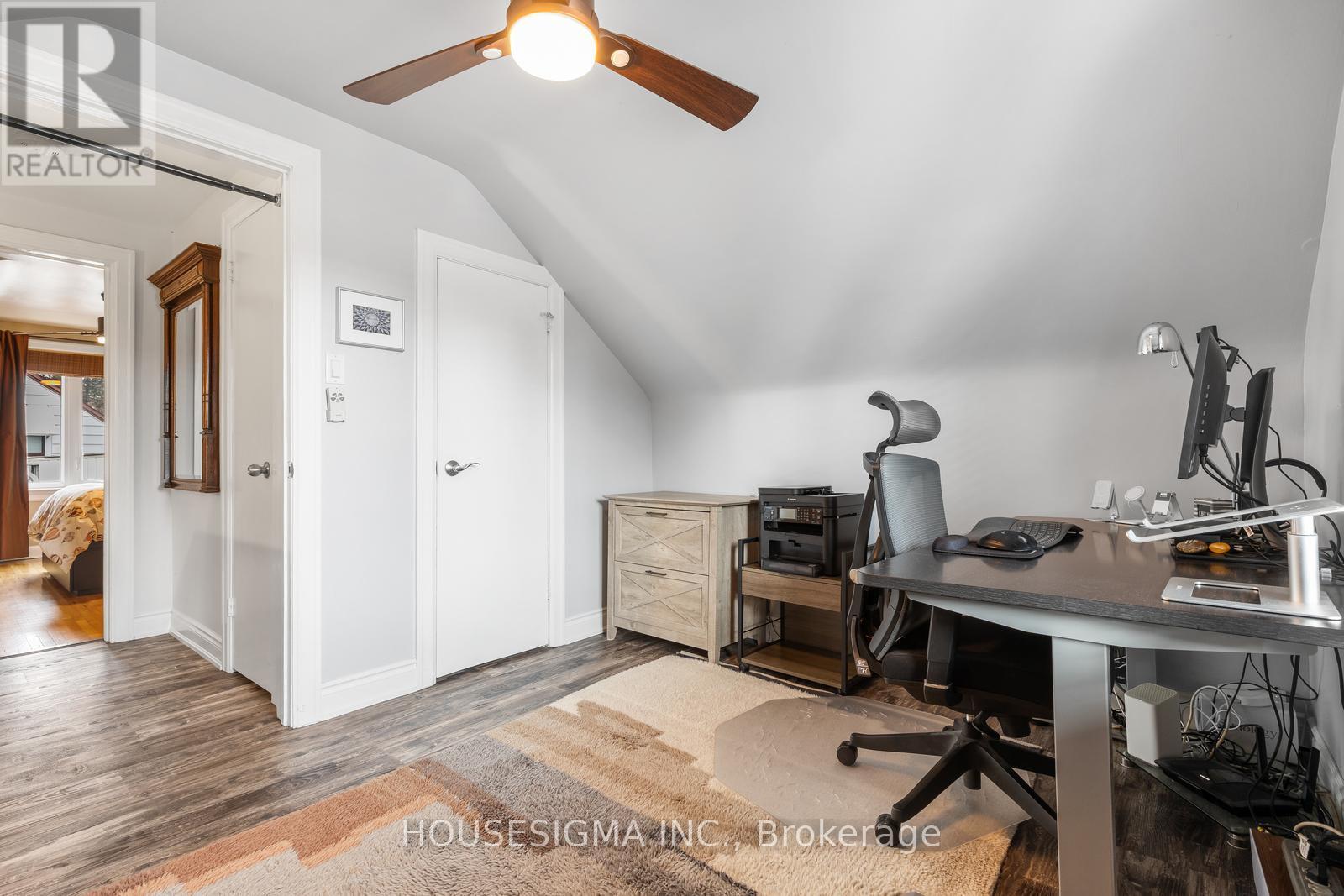 Photo 22 of 129 Edgecroft Road, Toronto ON
