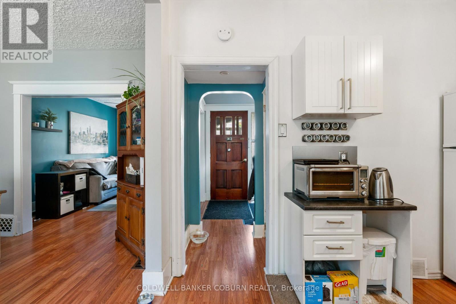 Photo 16 of 176 Pearl Street W, Brockville ON