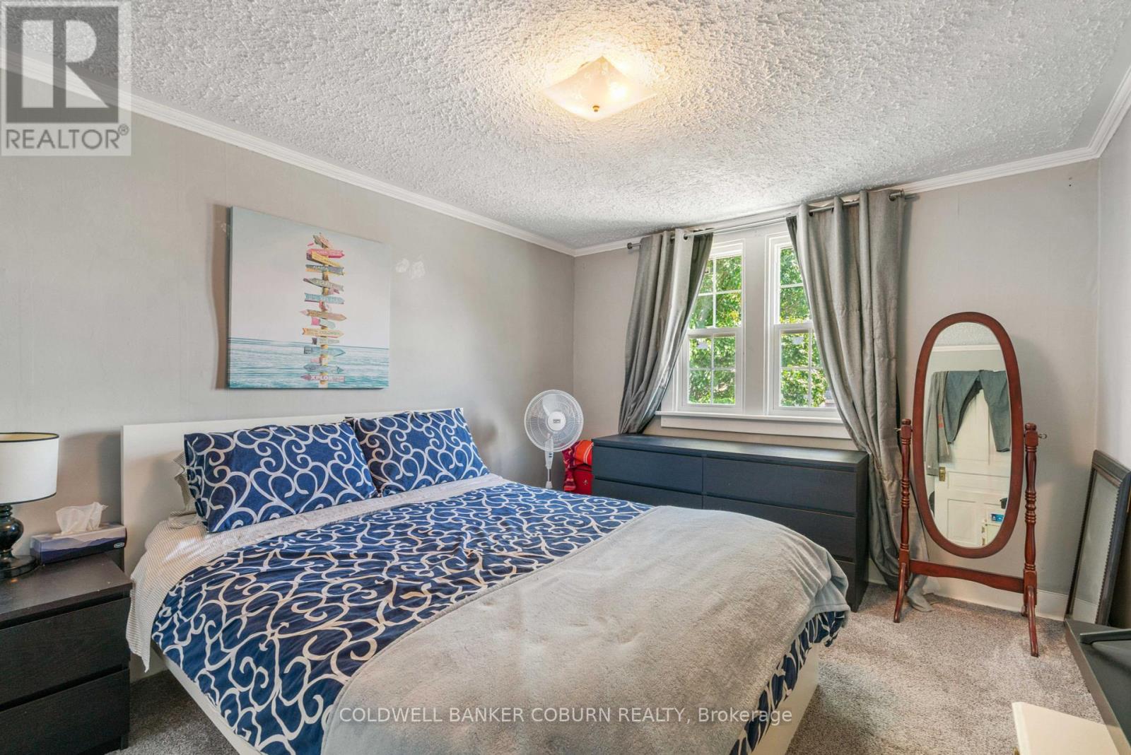 Photo 18 of 176 Pearl Street W, Brockville ON