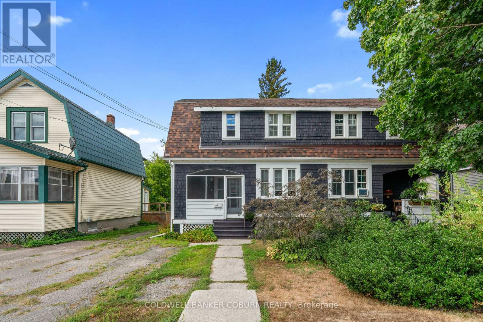 Photo 4 of 176 Pearl Street W, Brockville ON
