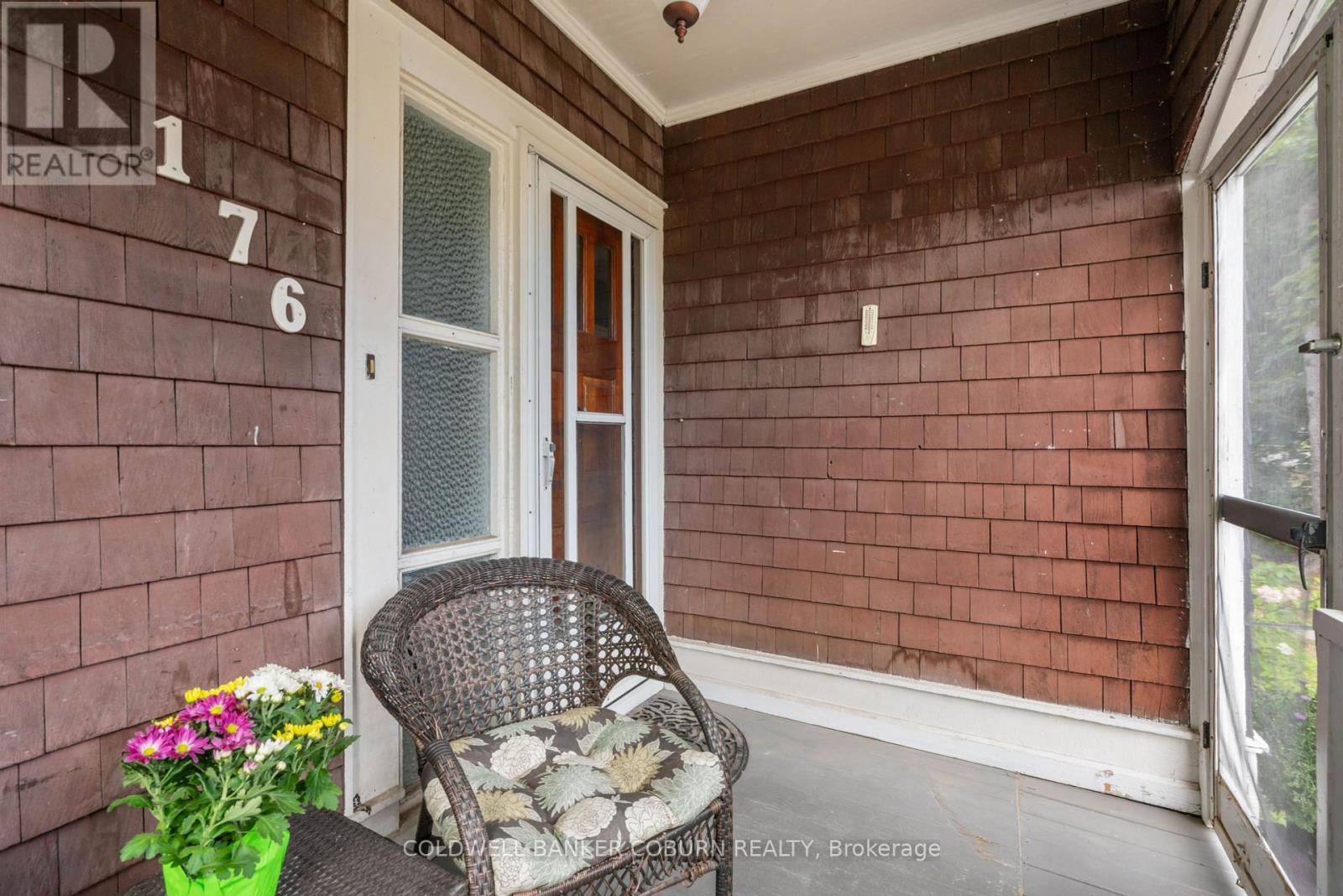 Photo 5 of 176 Pearl Street W, Brockville ON