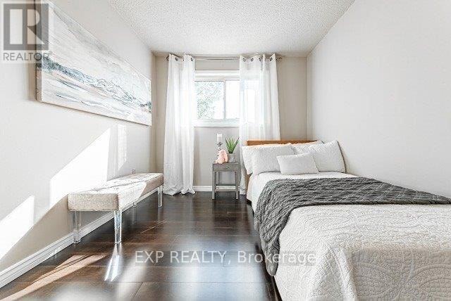 Photo 17 of 26 Greening Avenue, Hamilton ON
