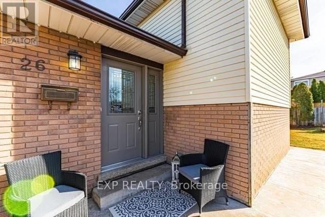 Photo 2 of 26 Greening Avenue, Hamilton ON