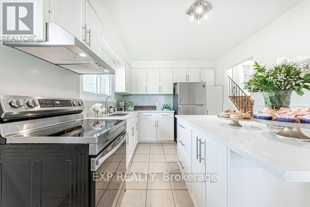 Photo 9 of 26 Greening Avenue, Hamilton ON