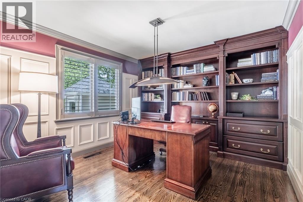 Photo 16 of 319 Goodram Drive, Burlington ON