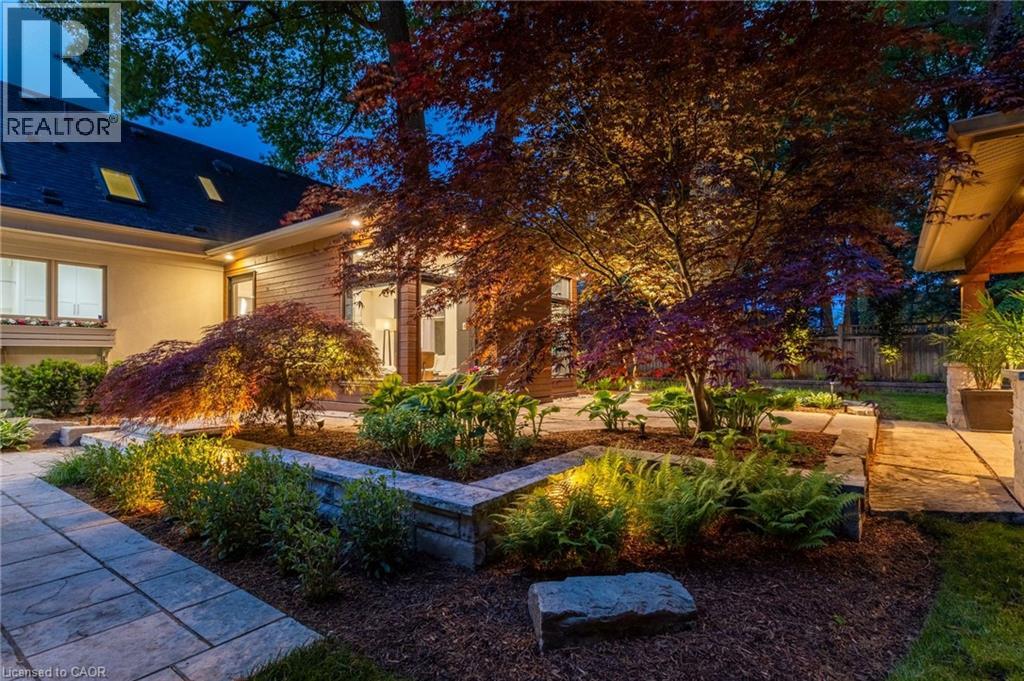 Photo 40 of 319 Goodram Drive, Burlington ON