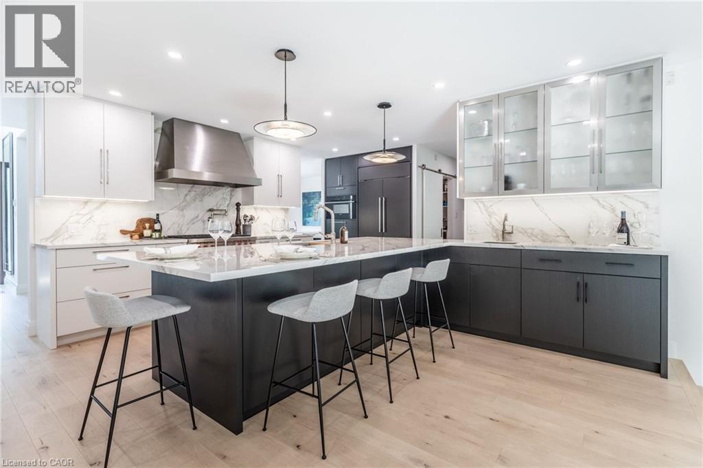 Photo 8 of 319 Goodram Drive, Burlington ON