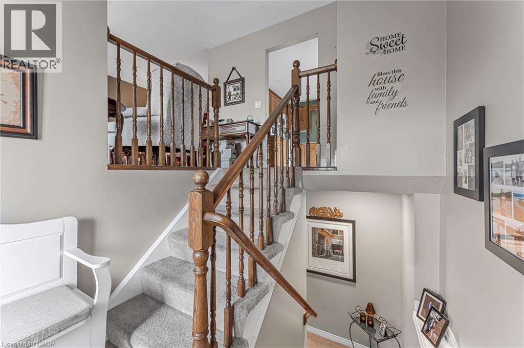 Photo 19 of 21 Jane Street, Smithville ON
