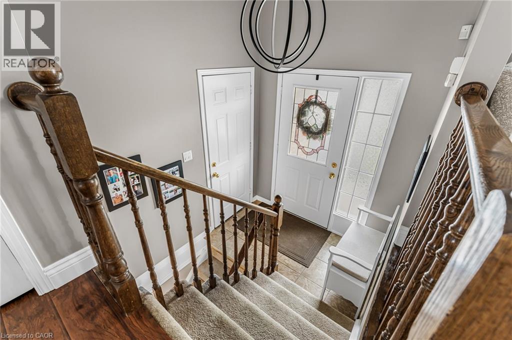 Photo 3 of 21 Jane Street, Smithville ON