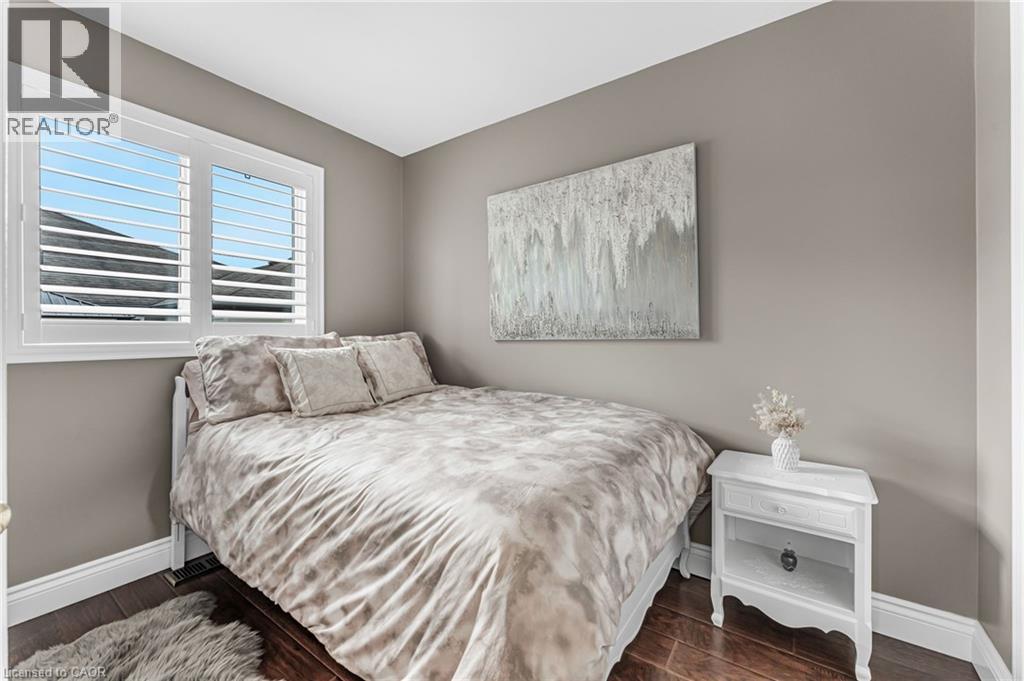 Photo 15 of 21 Jane Street, Smithville ON