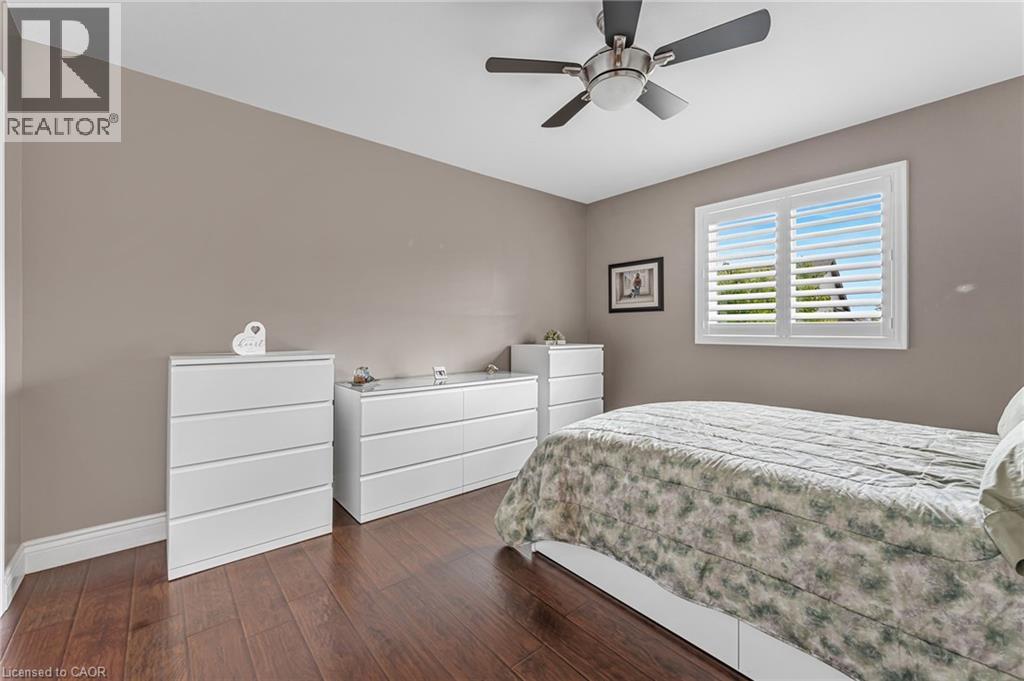 Photo 14 of 21 Jane Street, Smithville ON