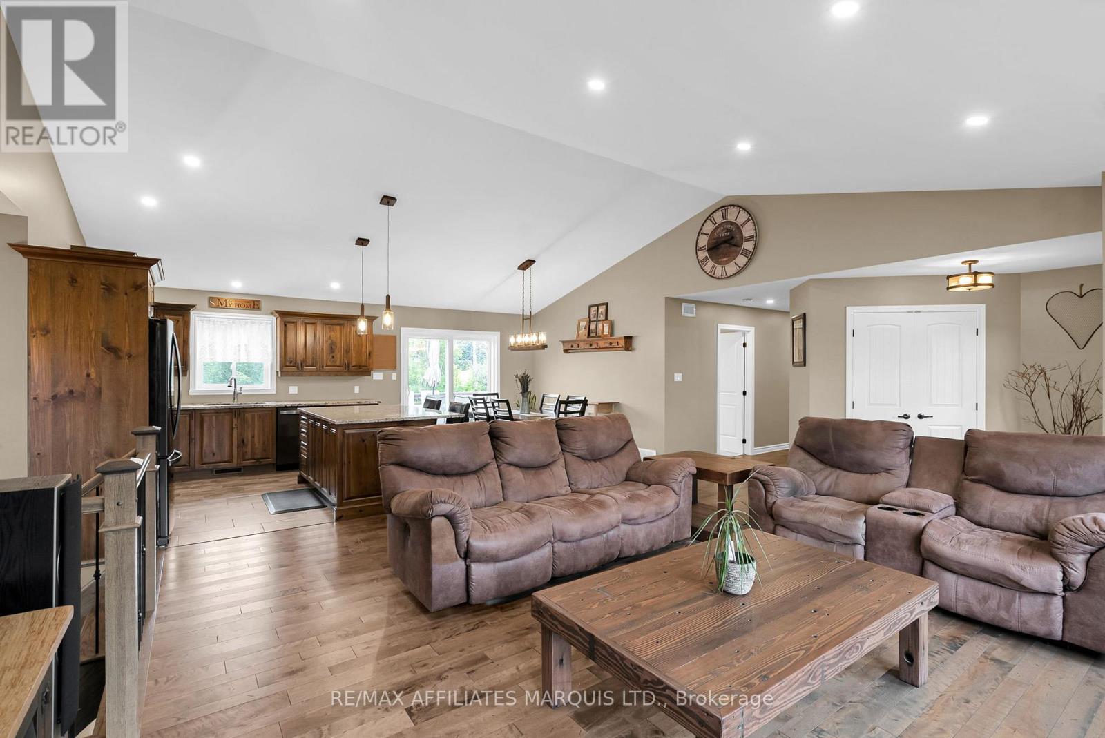 Photo 8 of 6840 Lalonde Boulevard, South Glengarry ON