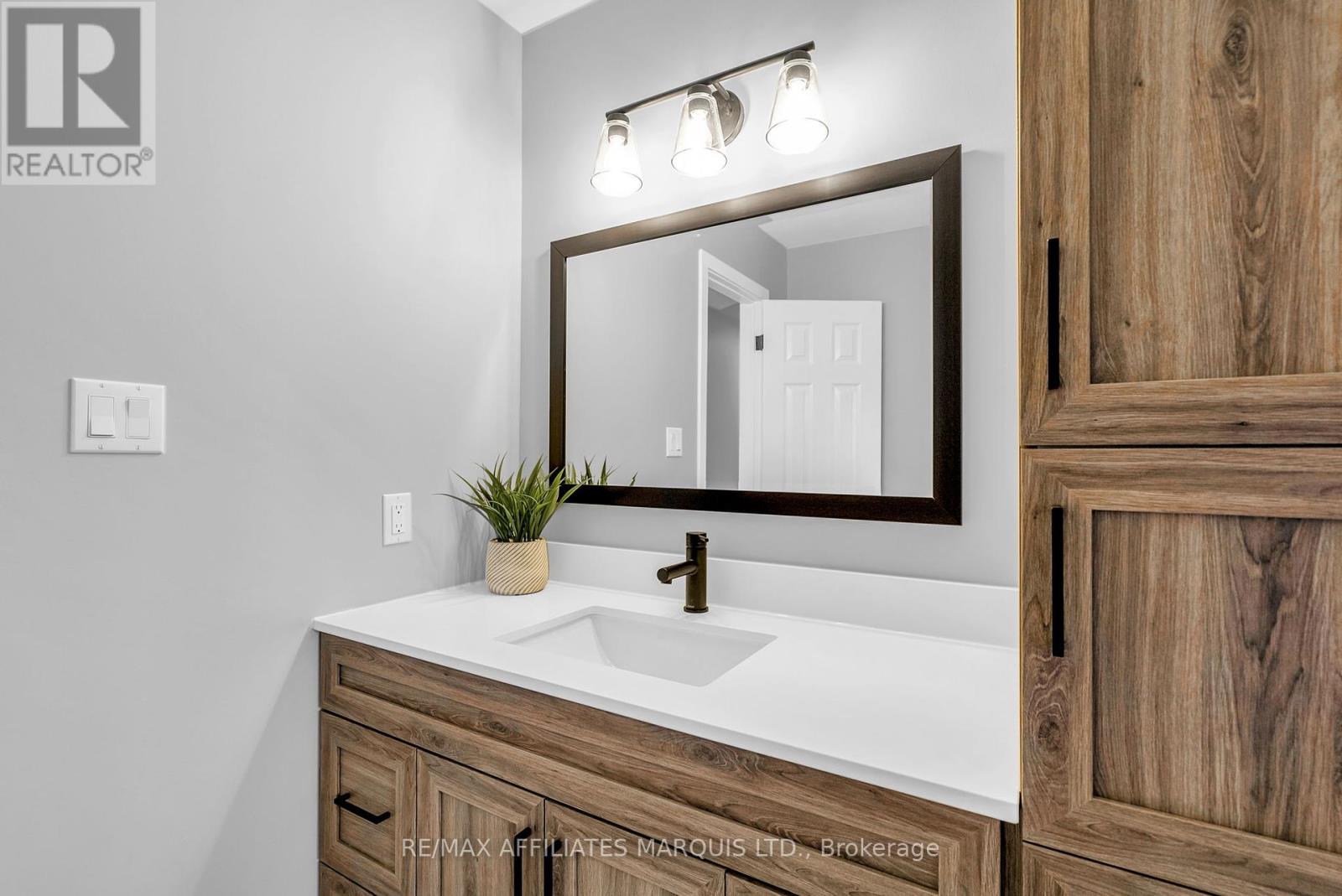 Photo 21 of 18222 Patrick Street, South Glengarry ON