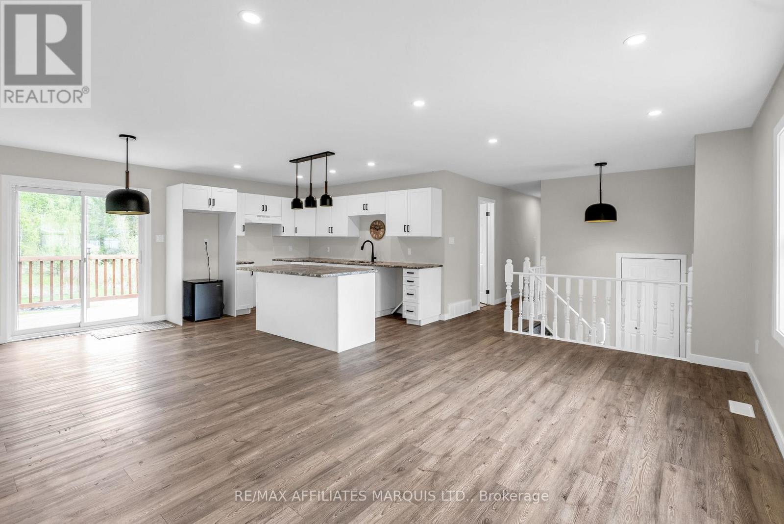 Photo 9 of 18222 Patrick Street, South Glengarry ON