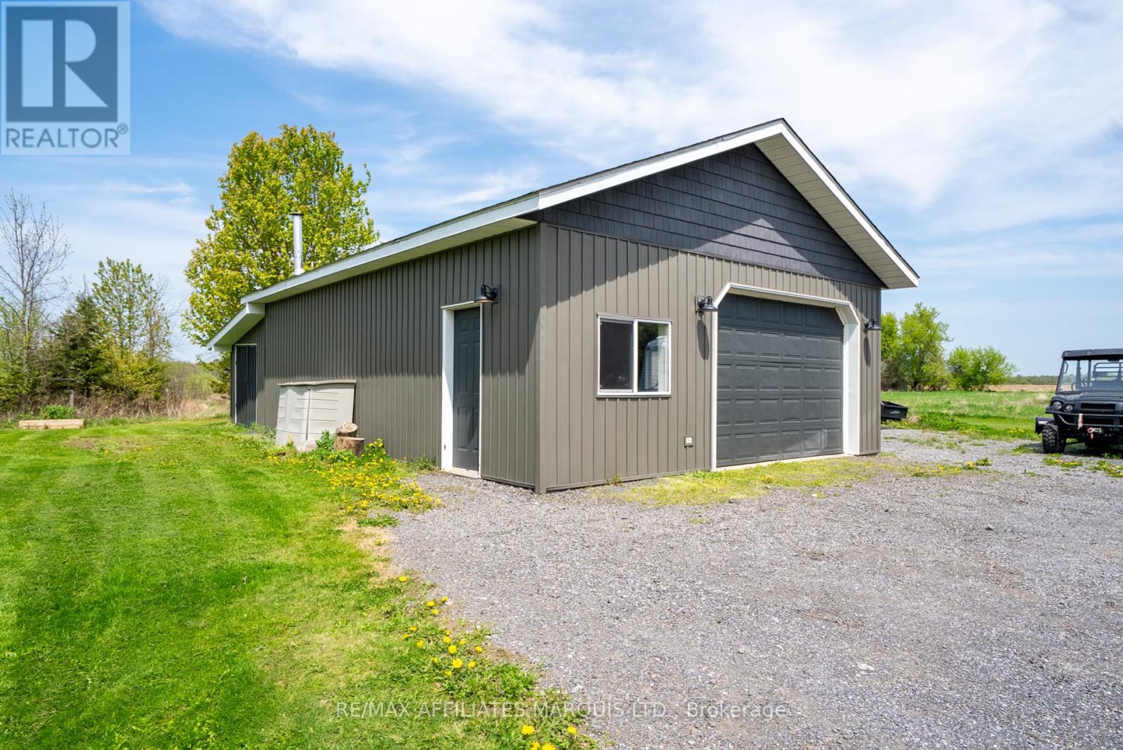 Photo 37 of 4239 County Rd 11 Road, South Stormont ON