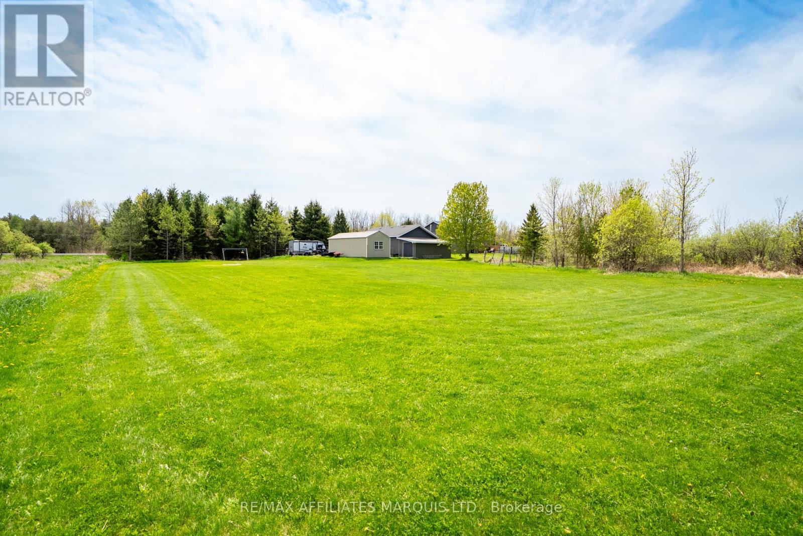 Photo 48 of 4239 County Rd 11 Road, South Stormont ON
