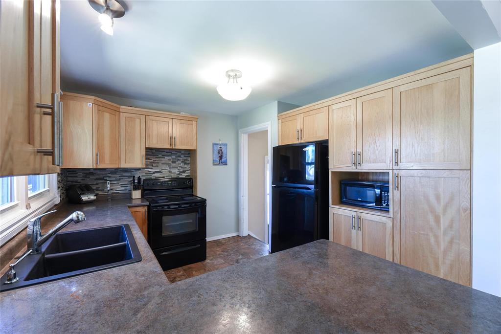 Photo 10 of 755 Borebank Street, Winnipeg MB