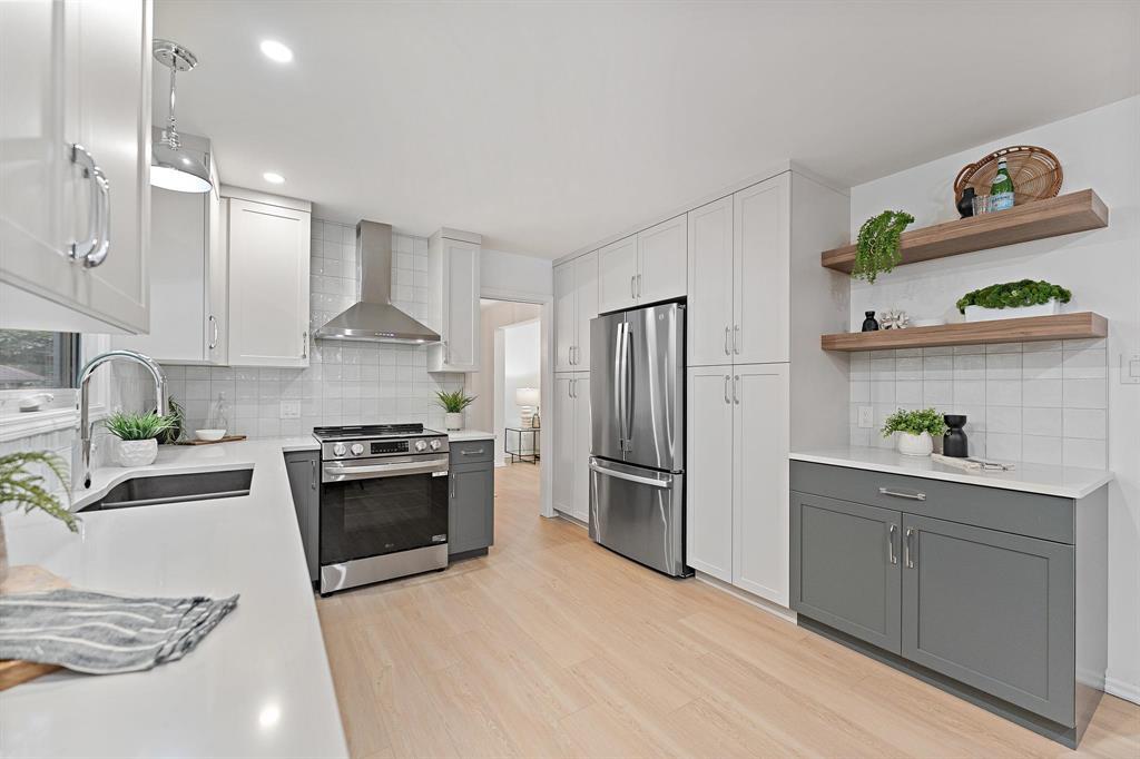 Photo 14 of 39 Carlotta Crescent, Winnipeg MB