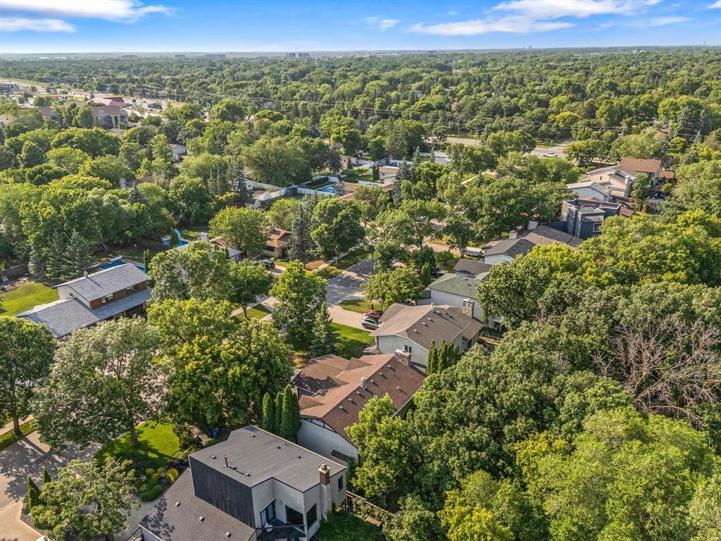 Photo 41 of 39 Carlotta Crescent, Winnipeg MB