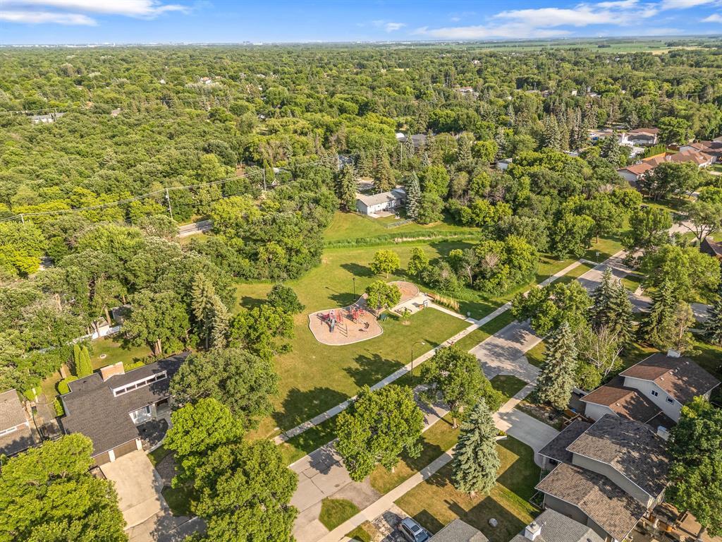 Photo 42 of 39 Carlotta Crescent, Winnipeg MB