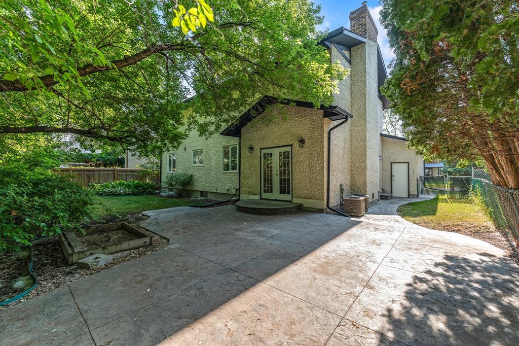 Photo 47 of 39 Carlotta Crescent, Winnipeg MB