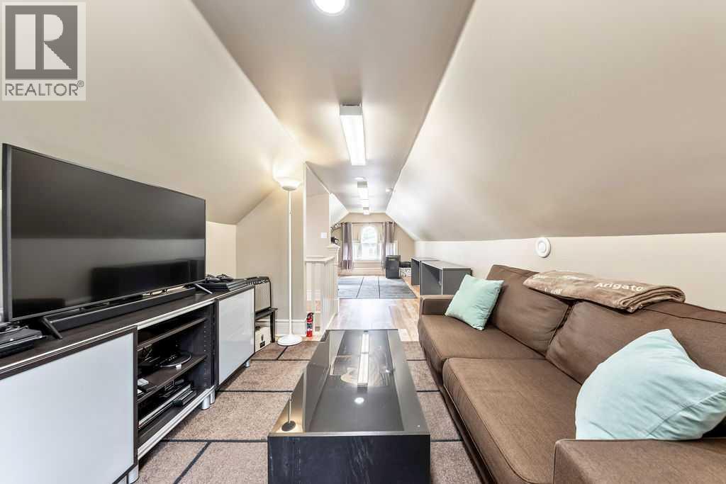 Photo 33 of 1027 13 Avenue Sw, Calgary AB