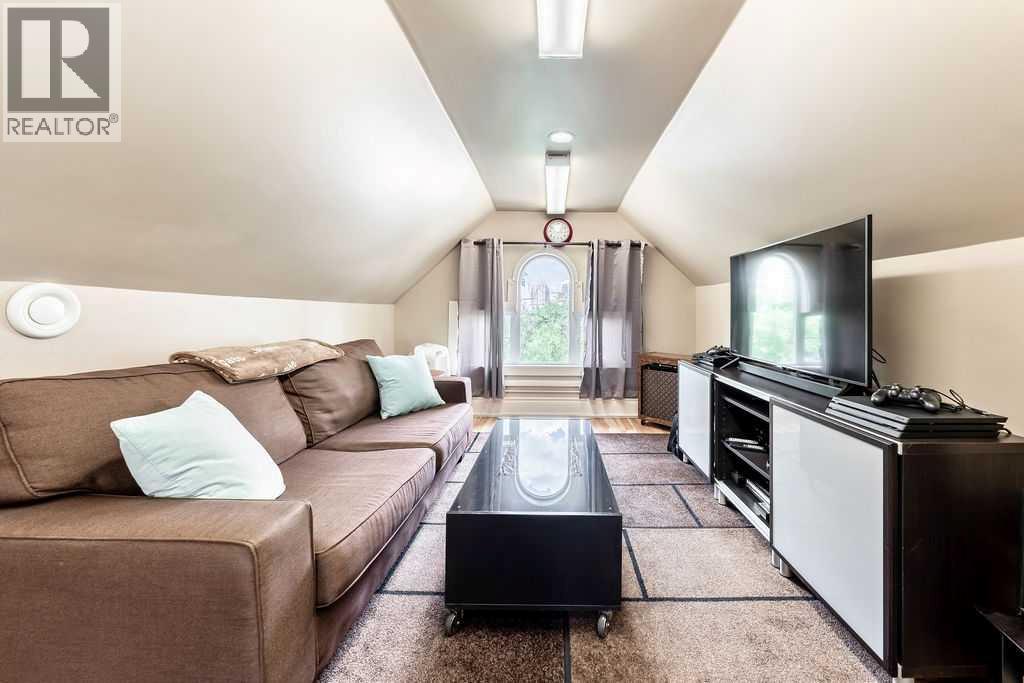 Photo 32 of 1027 13 Avenue Sw, Calgary AB