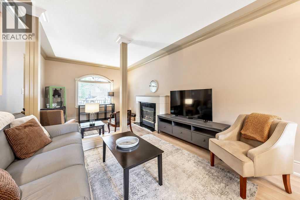 Photo 12 of 1027 13 Avenue Sw, Calgary AB