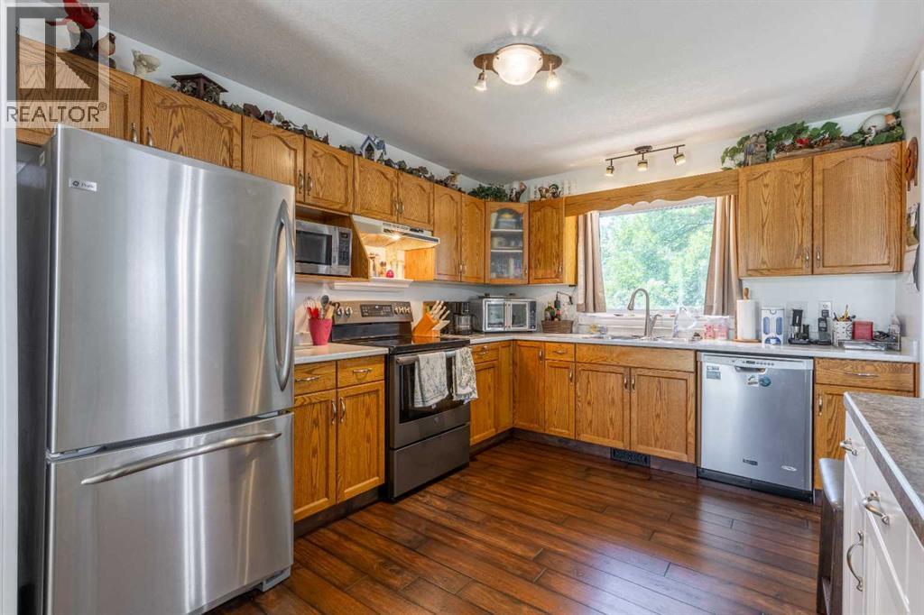 Photo 8 of 2705 32 A Avenue S, Lethbridge AB