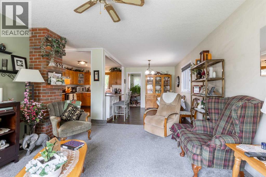 Photo 13 of 2705 32 A Avenue S, Lethbridge AB