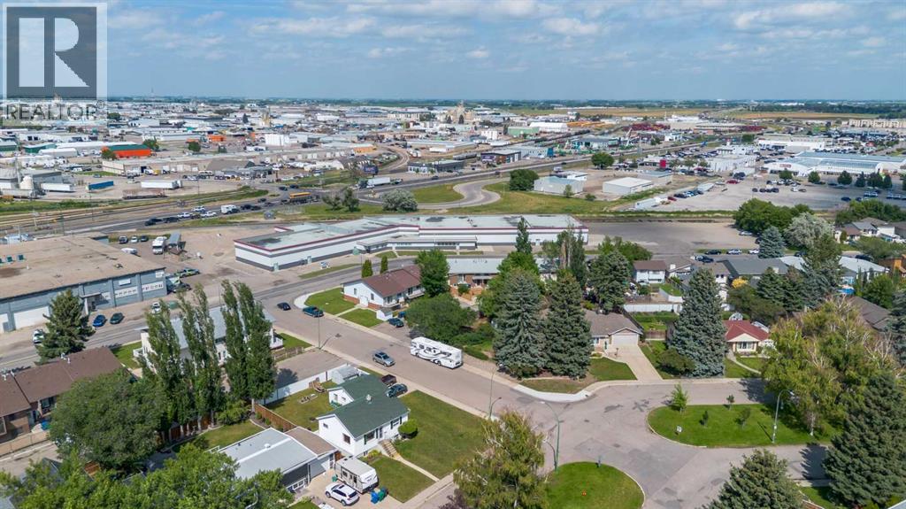 Photo 45 of 315 Dieppe Boulevard S, Lethbridge AB