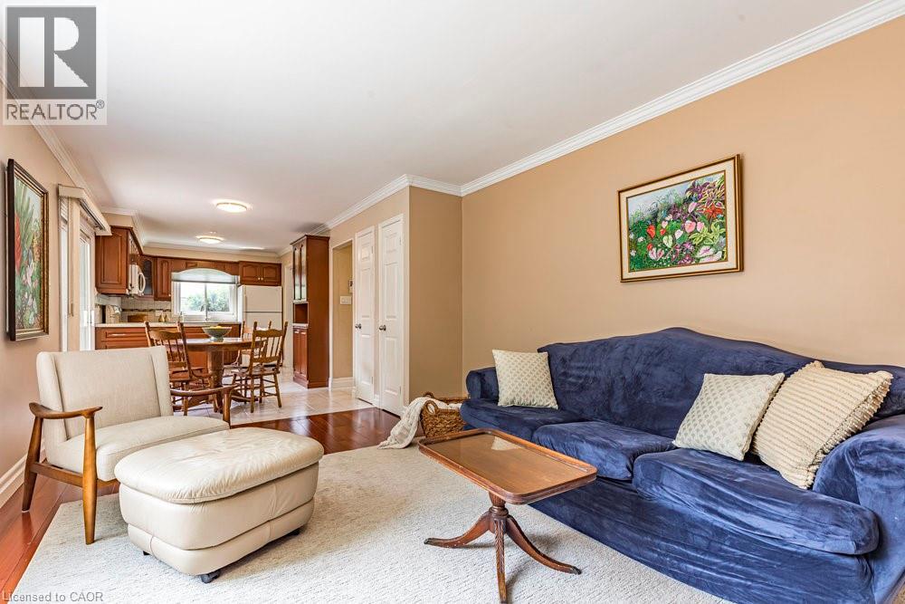 Photo 18 of 1 Leith Court, Ancaster ON