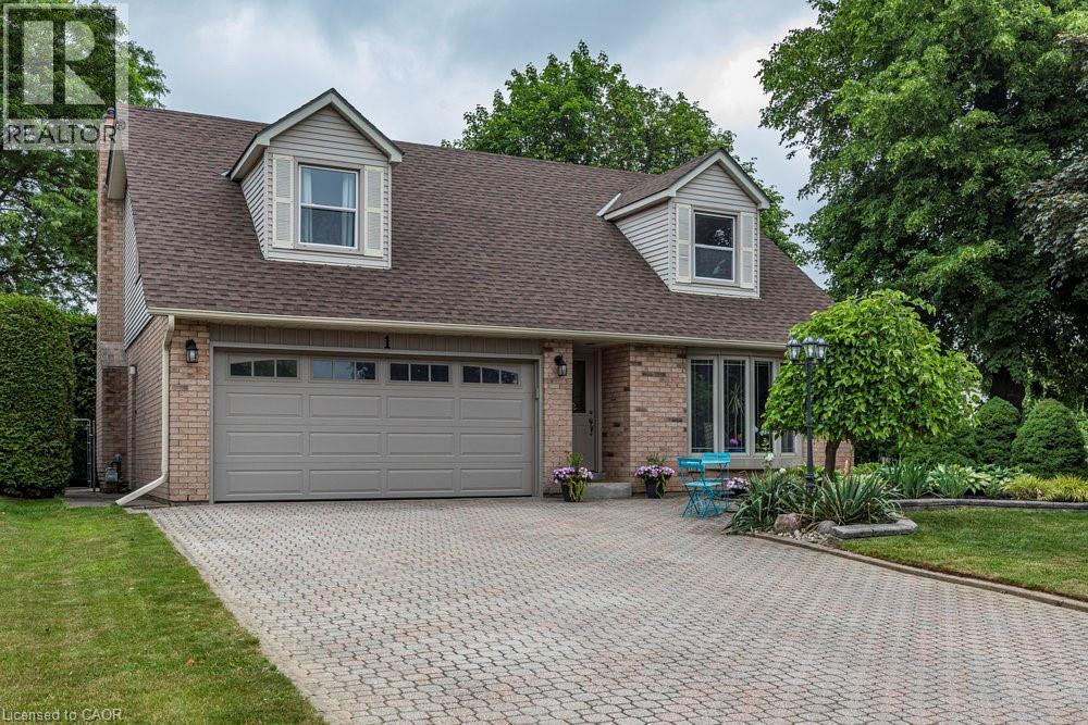 Photo 1 of 1 Leith Court, Ancaster ON