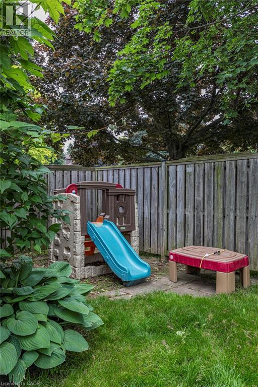 Photo 45 of 1 Leith Court, Ancaster ON