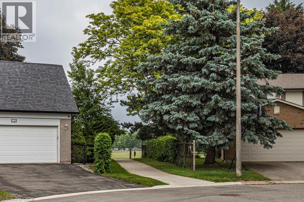 Photo 47 of 1 Leith Court, Ancaster ON