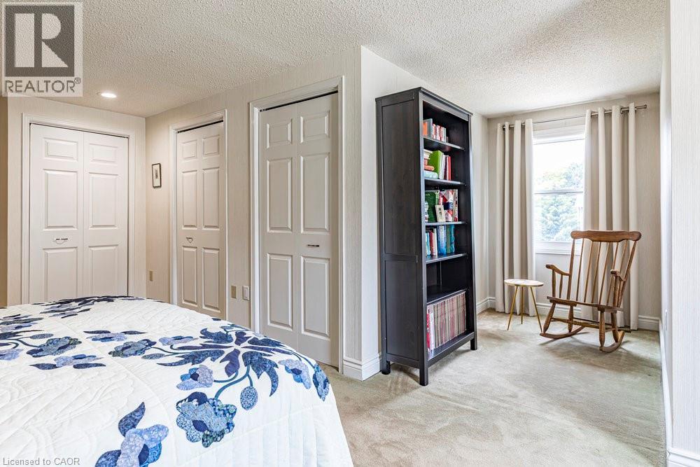 Photo 23 of 1 Leith Court, Ancaster ON