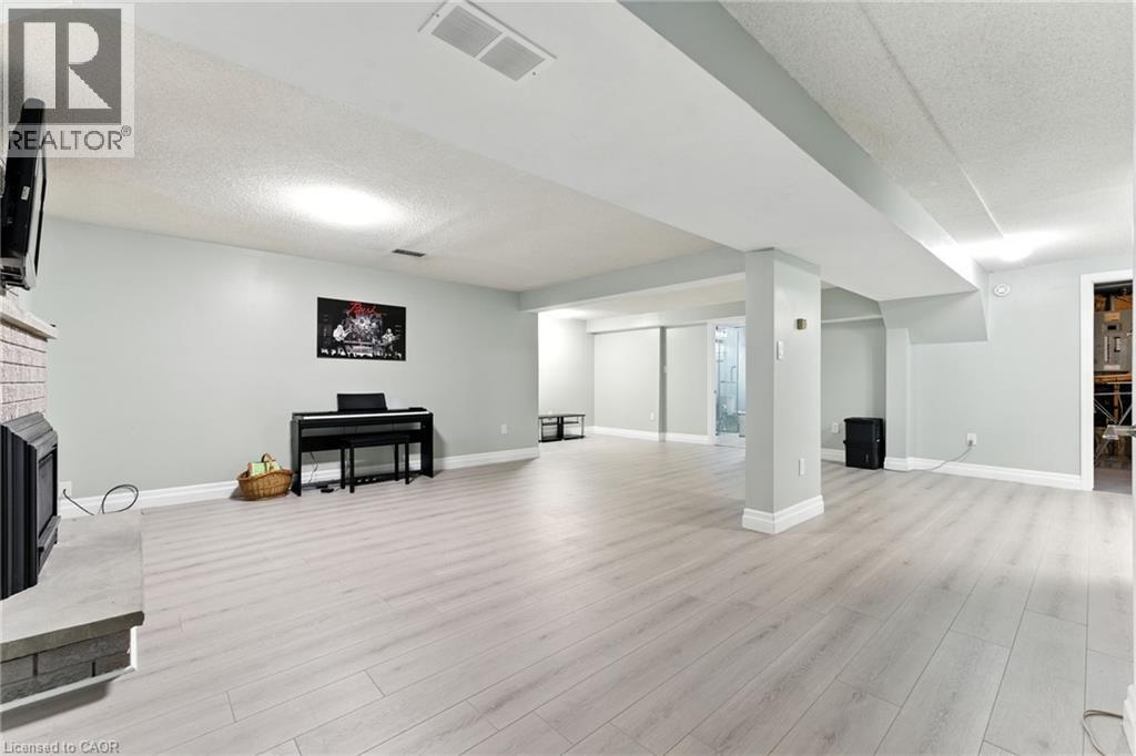 Photo 30 of 139 Chipman Street, Cambridge ON