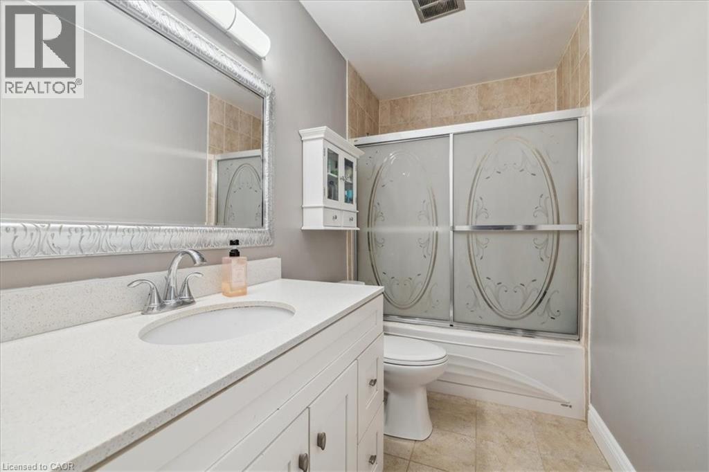 Photo 31 of 2301 Cavendish Drive Unit 150, Burlington ON