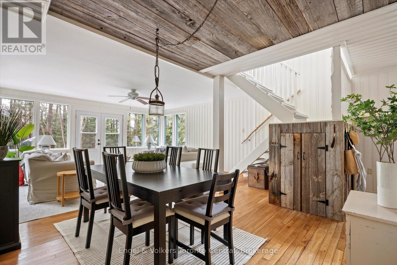 Photo 12 of 2 1196 Cranberry Road, Muskoka Lakes ON