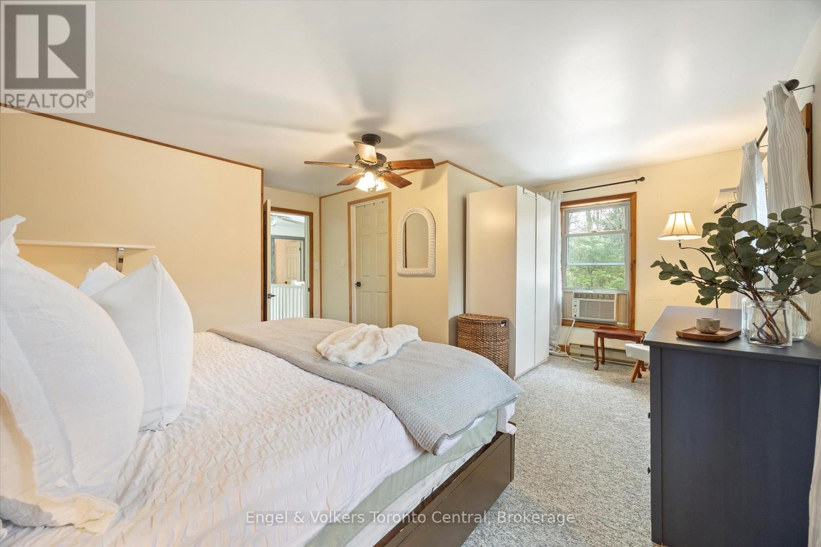 Photo 19 of 2 1196 Cranberry Road, Muskoka Lakes ON